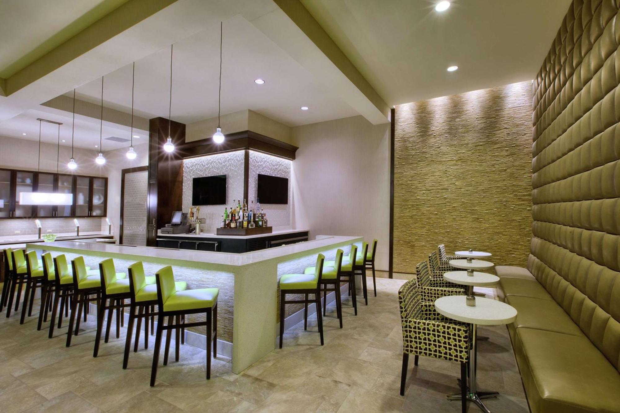 Hilton Garden Inn Raleigh Cary Eksteriør billede