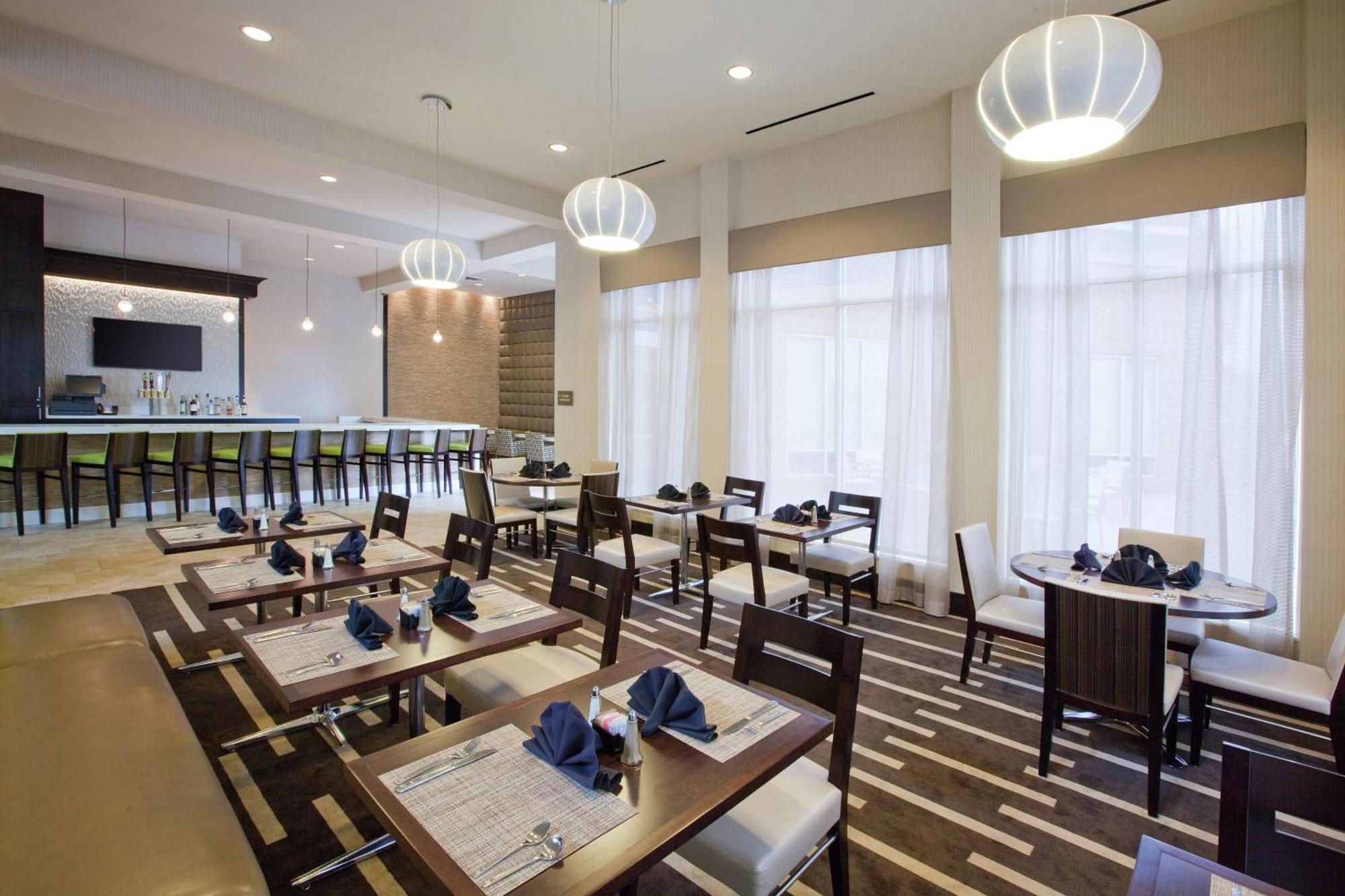 Hilton Garden Inn Raleigh Cary Eksteriør billede