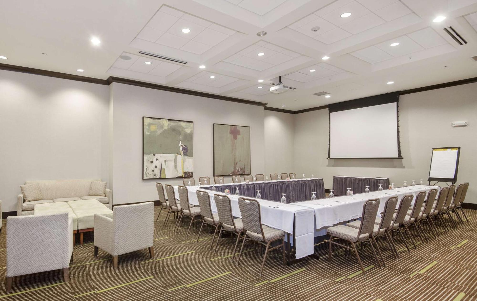 Hilton Garden Inn Raleigh Cary Eksteriør billede