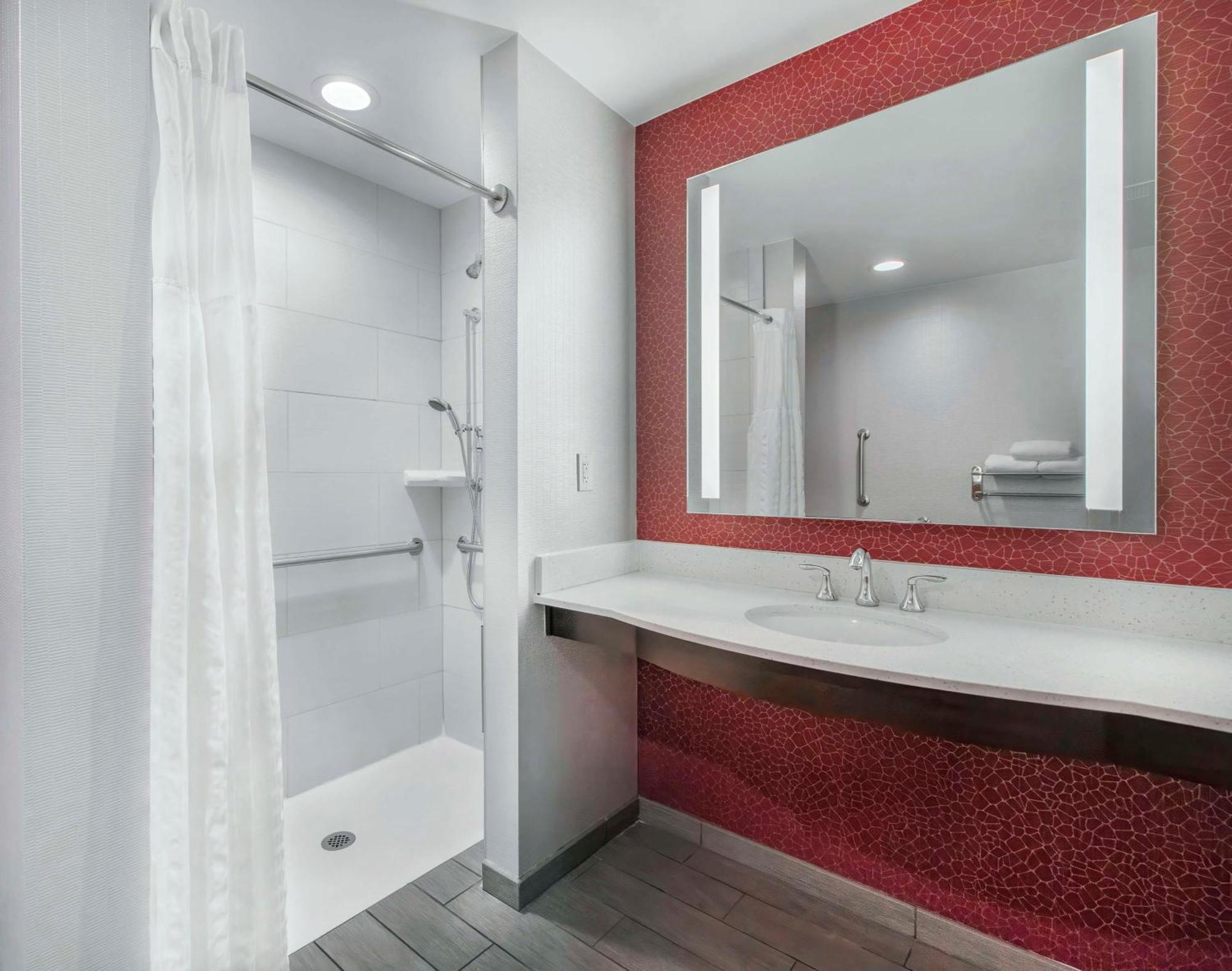 Hilton Garden Inn Raleigh Cary Eksteriør billede